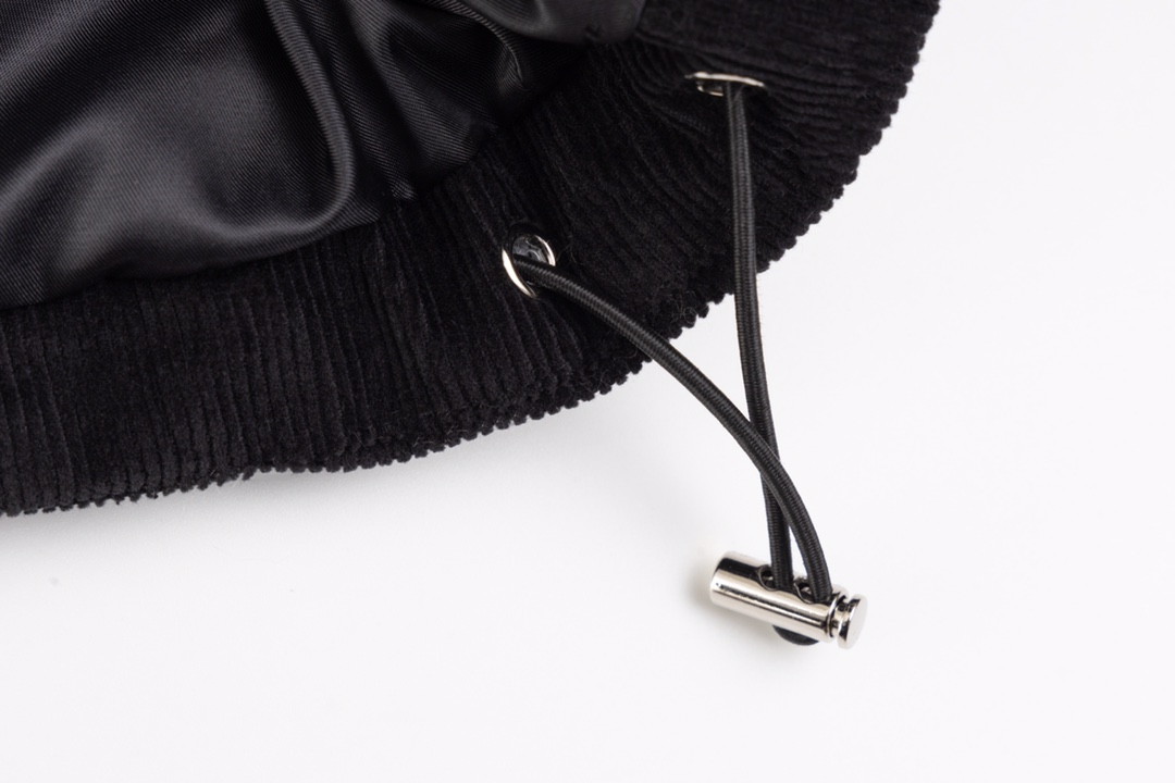 Pra*a Jacket