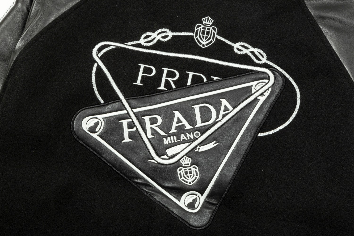 Pra*a Jacket