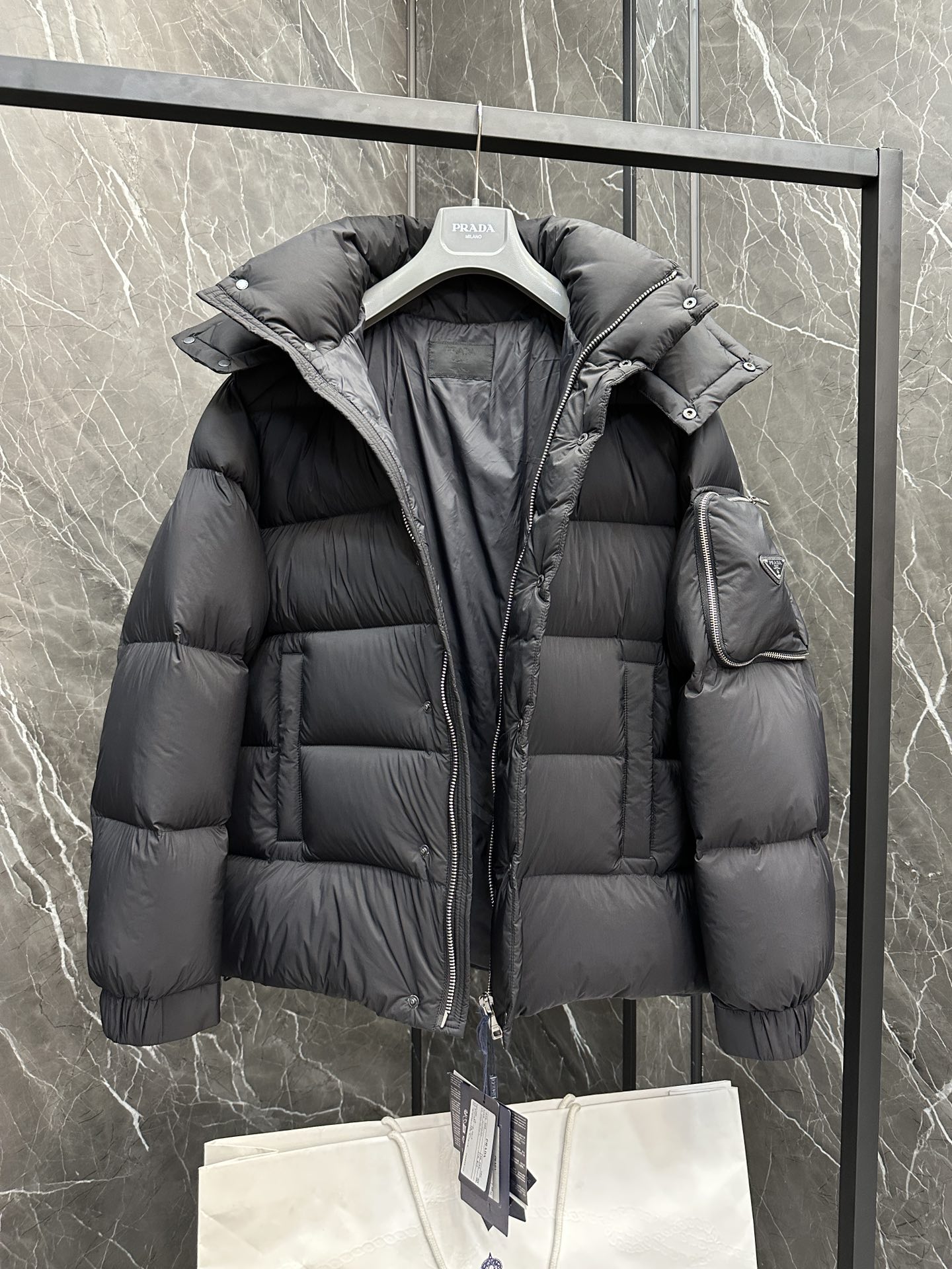 Pra*a Jacket