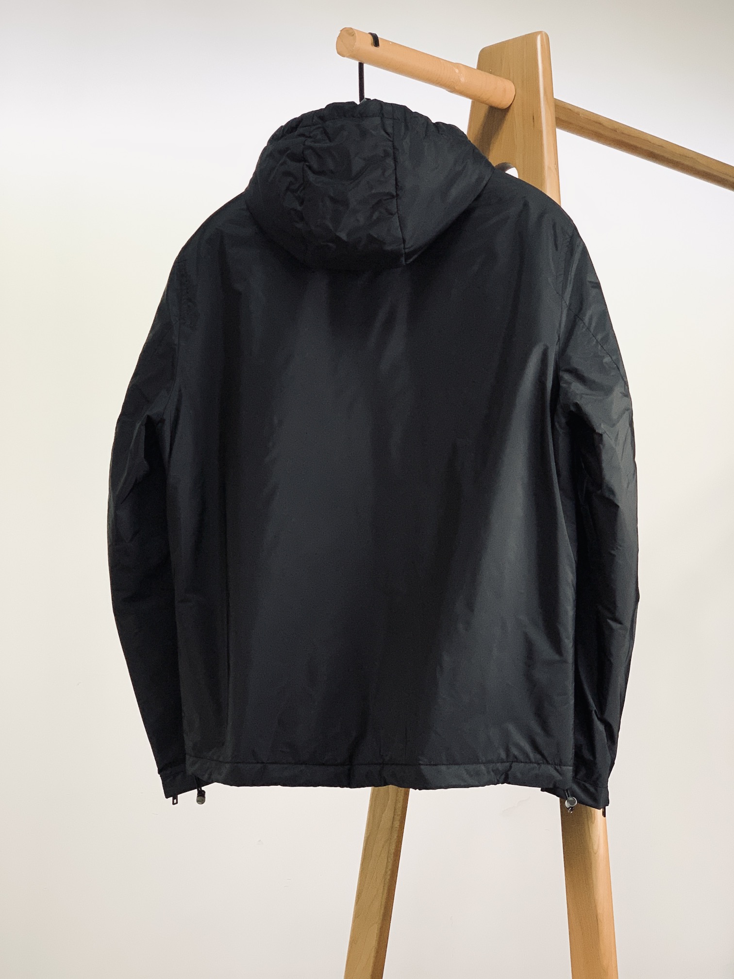 Pra*a Jacket