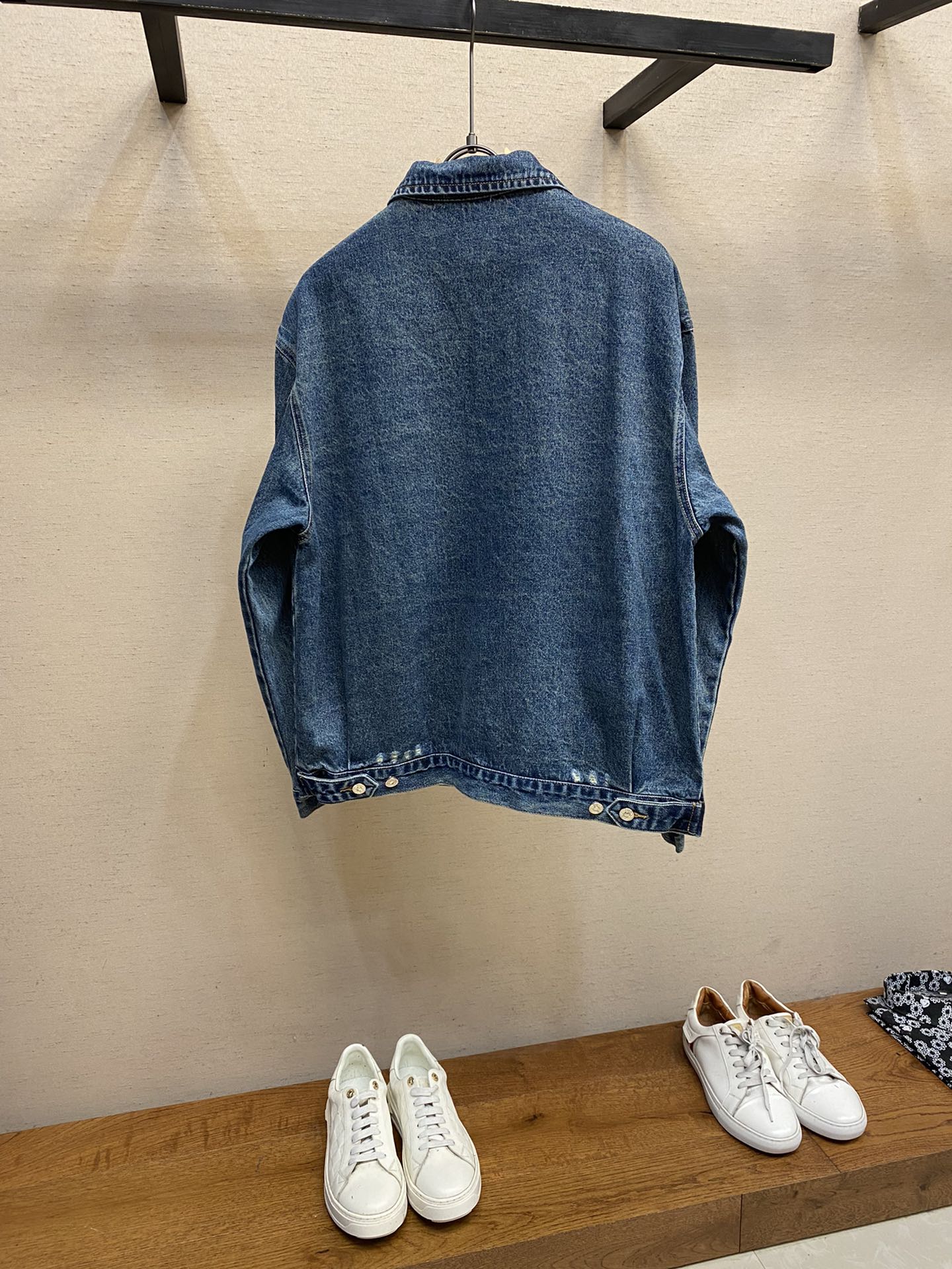 Pra*a Hoodie