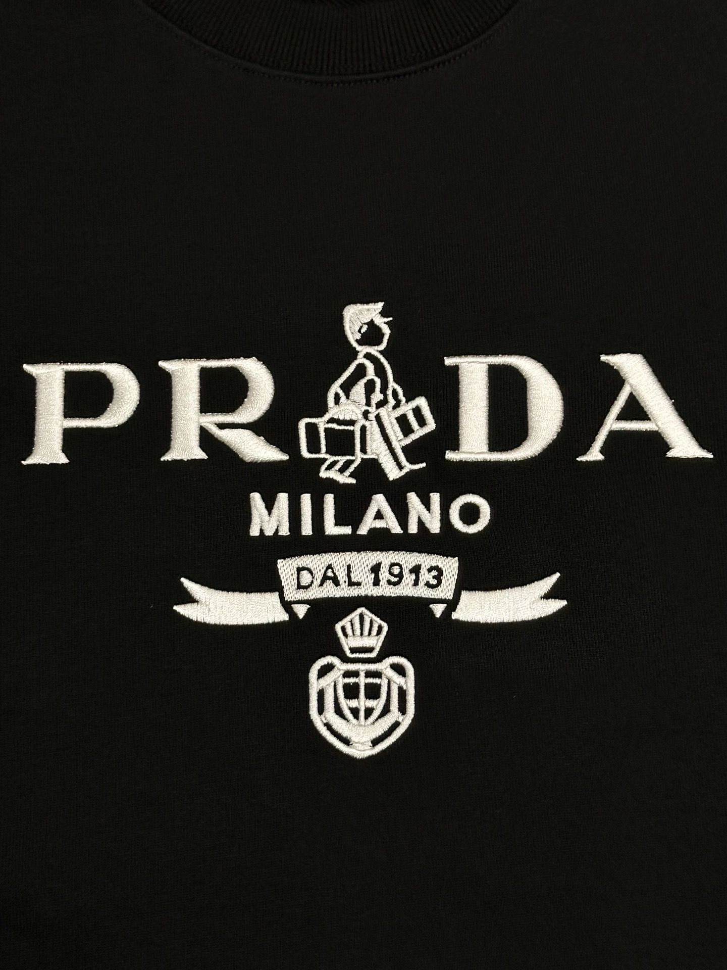 Pra*a Hoodie