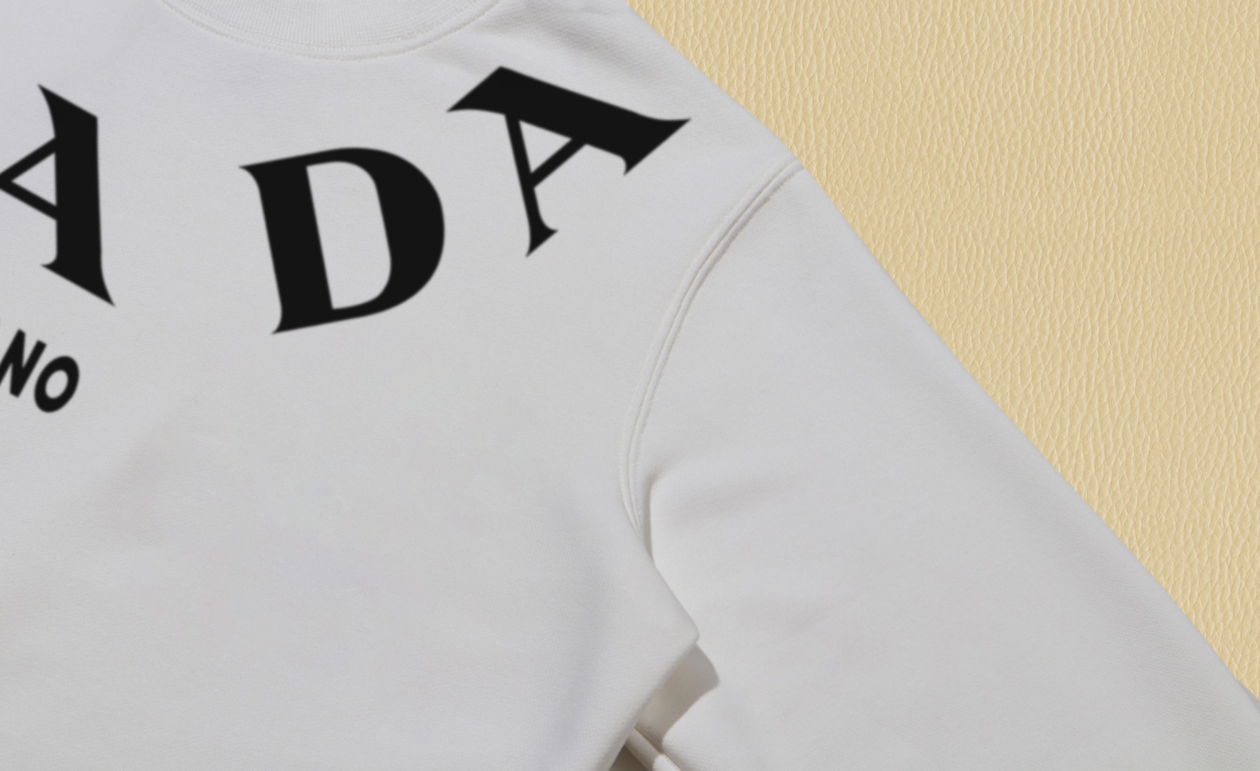 Pra*a Hoodie