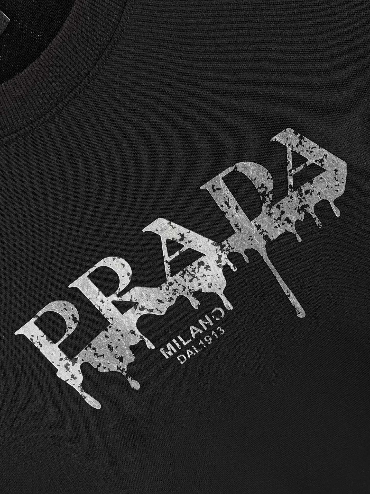 Pra*a Hoodie