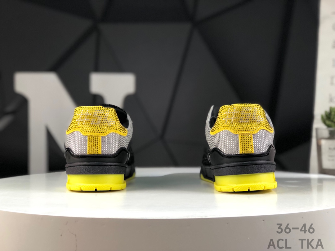 L0vis Vvtt0n Trainer Crystal Embellished Sneakers Replica