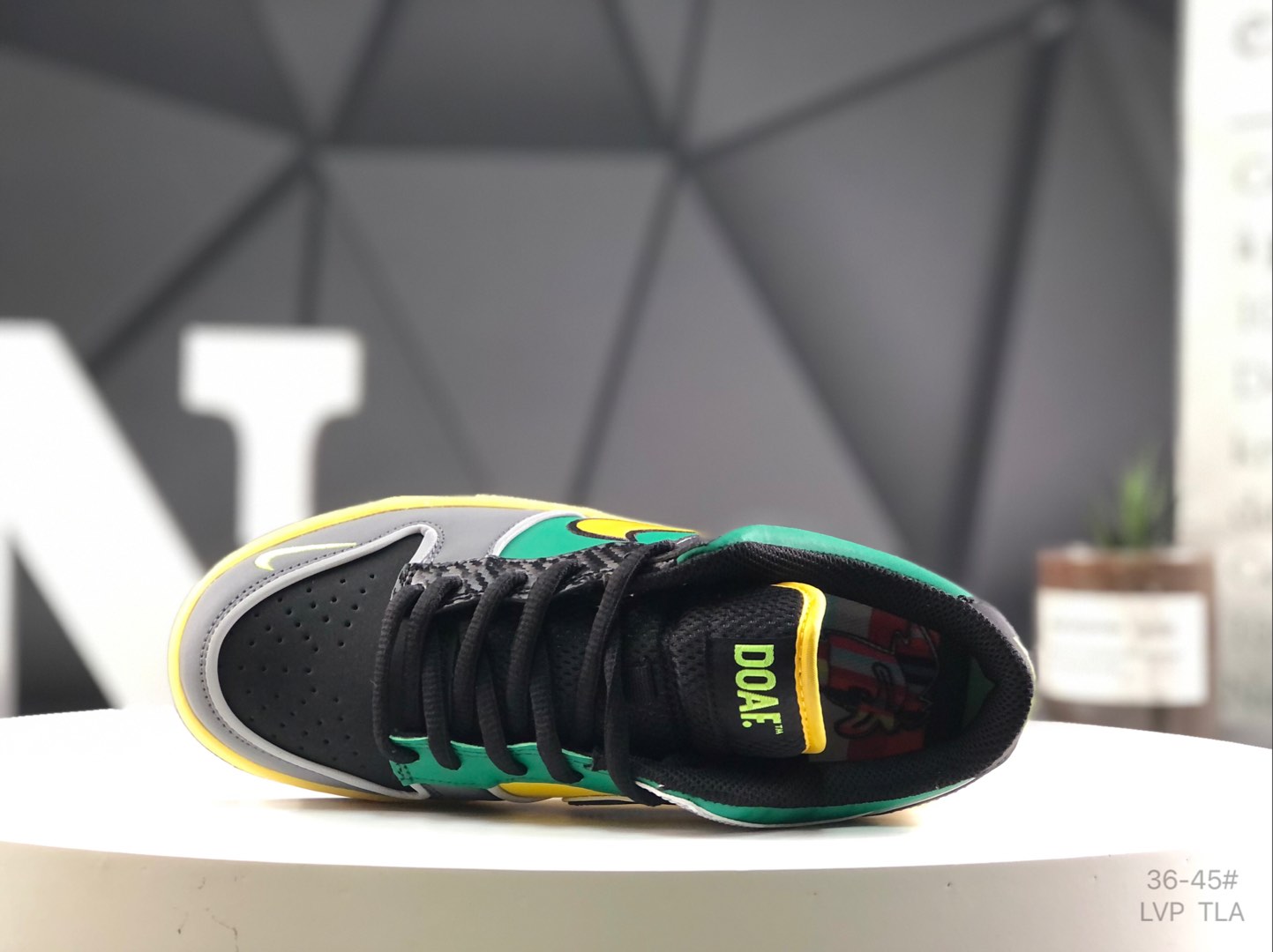 Nike SB Dunk Low Svp*me military green low-top casual sports skateboard shoes