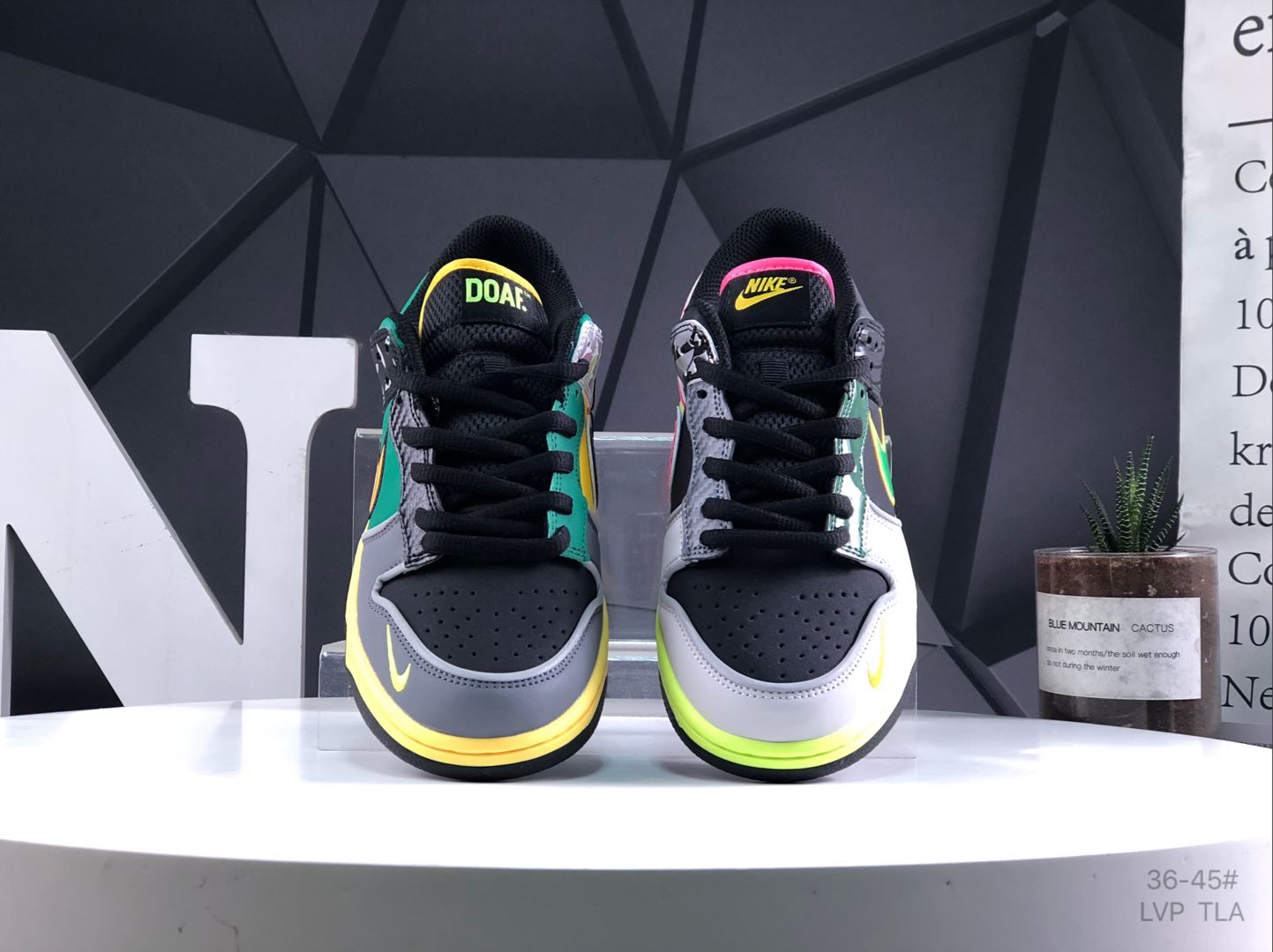 Nike SB Dunk Low Svp*me military green low-top casual sports skateboard shoes
