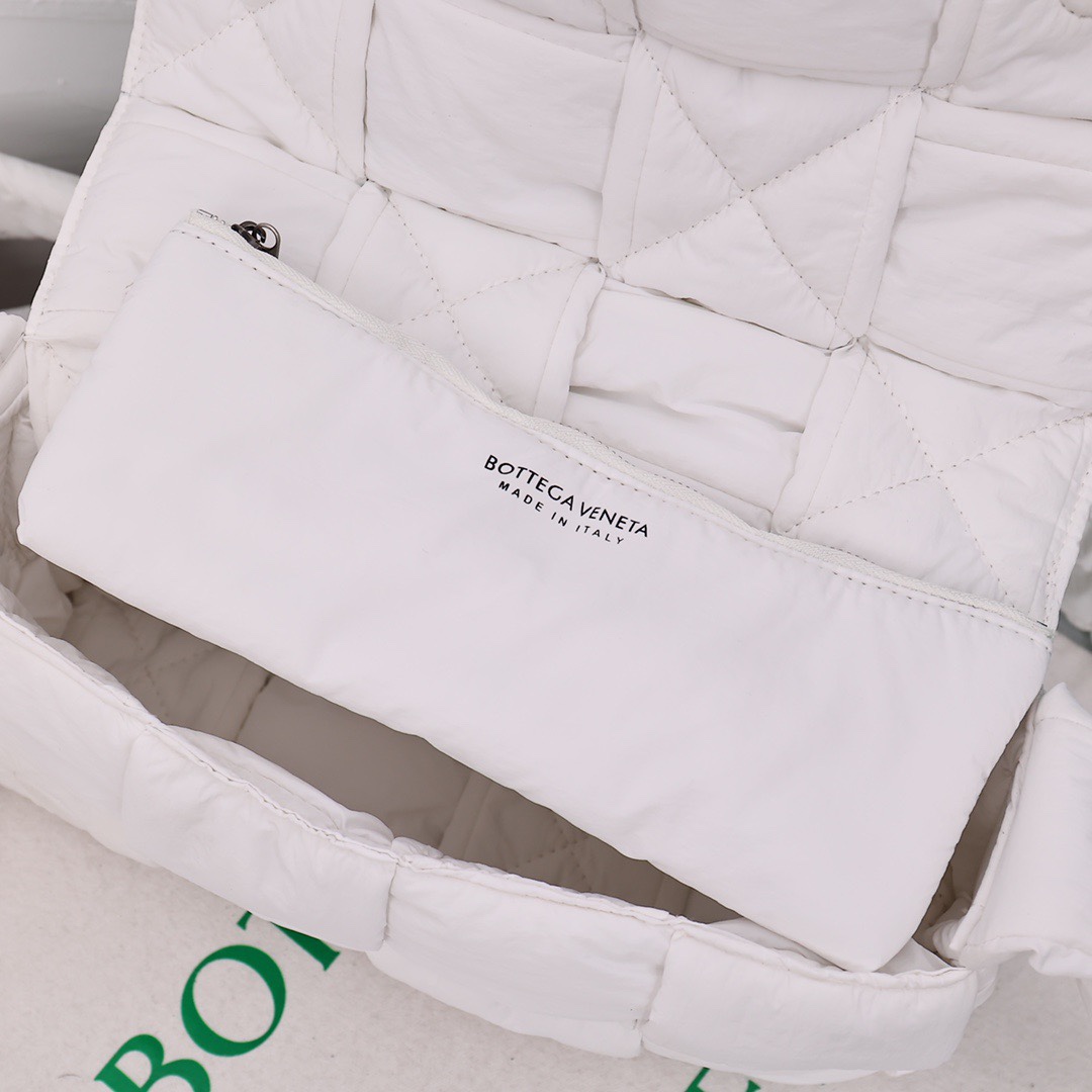 Best Replica B0tt*ga Ven*ta Bags(ColaReps)