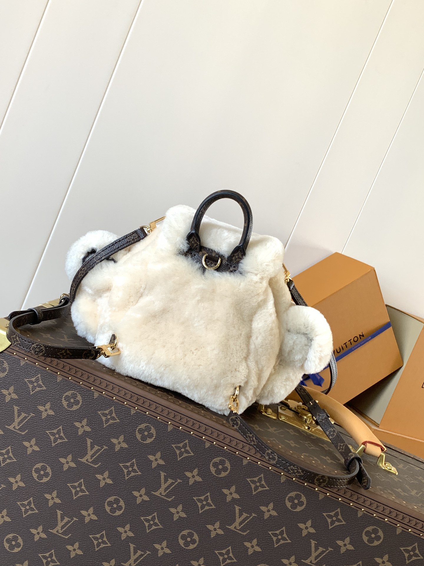 L0vis Vvtt0n Nano Teddy Backpack rep