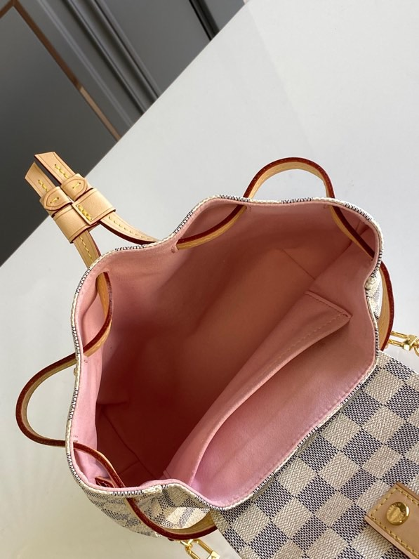 L0vis Vvtt0n Damier Azur