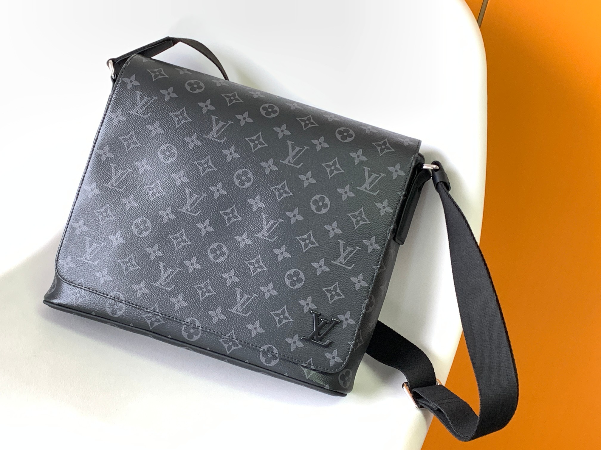L0vis Vvtt0n Damier Ebene