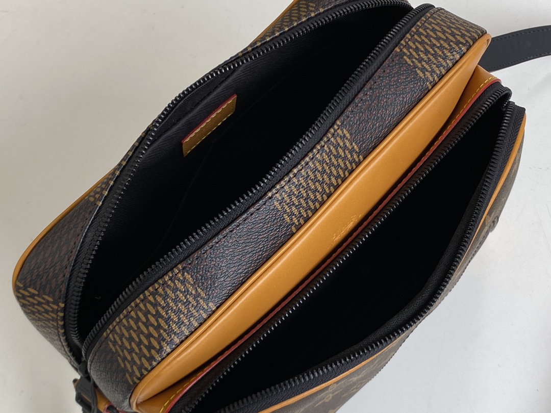 L0vis Vvtt0n Damier Ebene