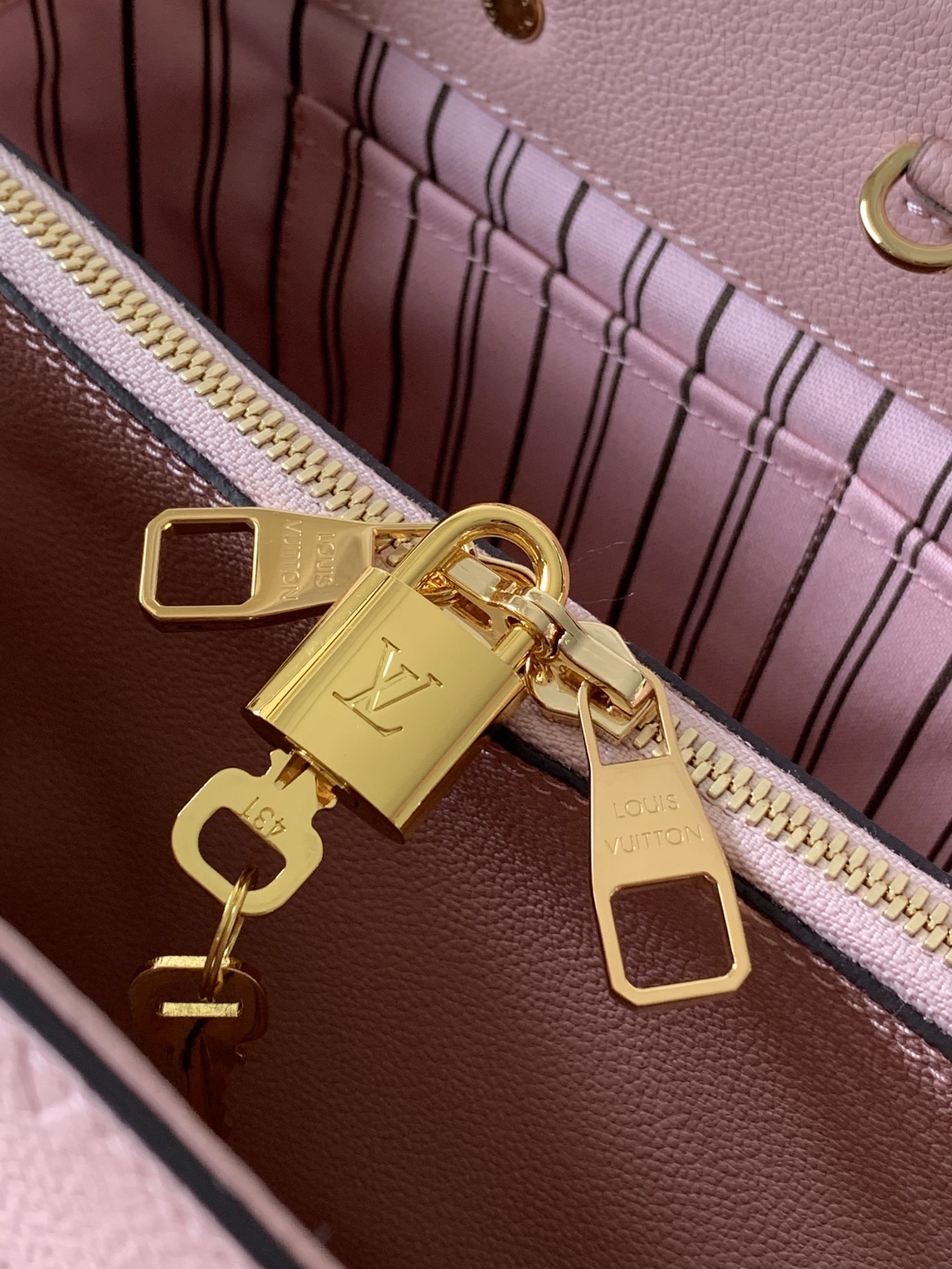L0vis Vvtt0n Monogram Empreinte