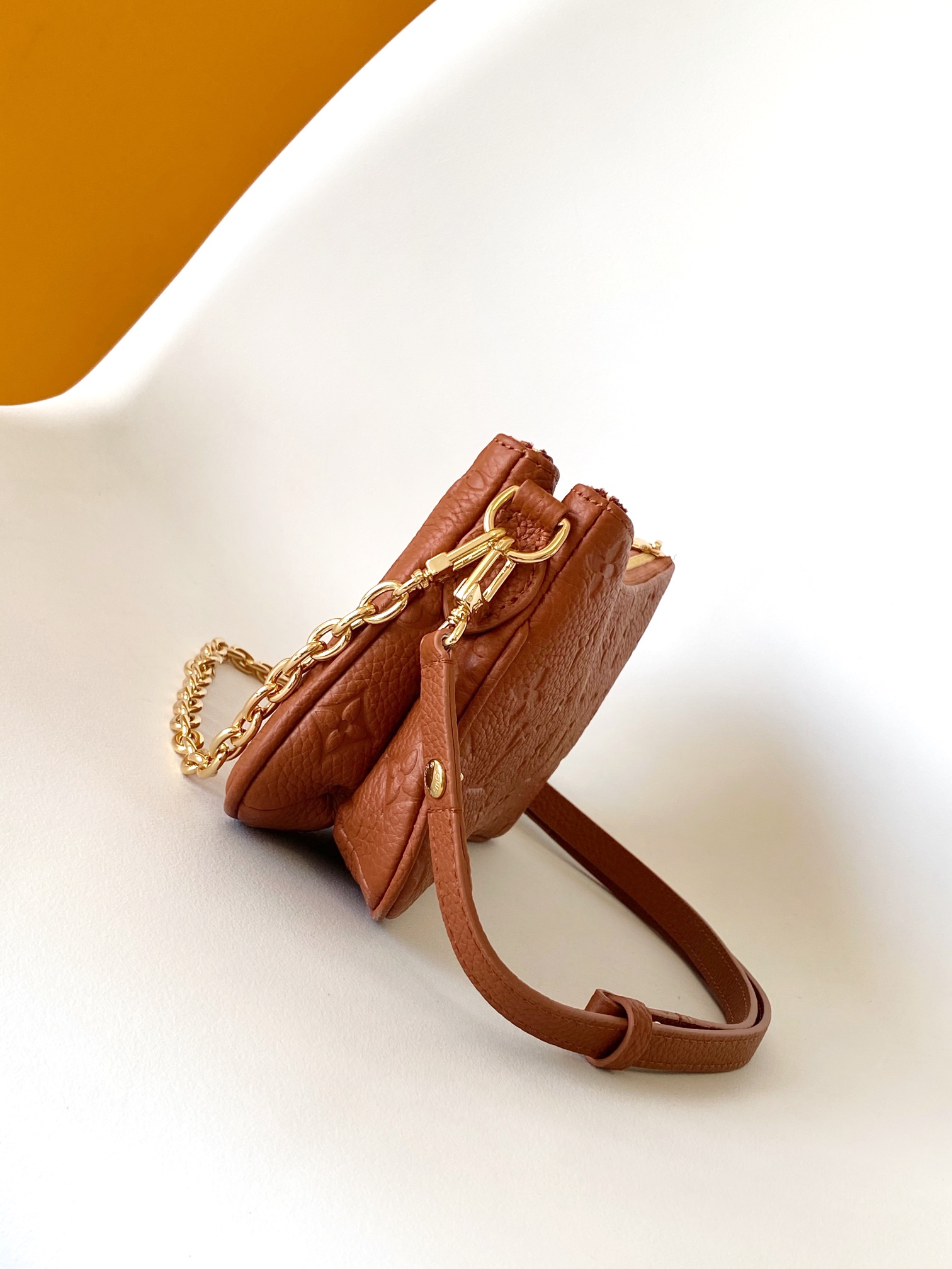 L0vis Vvtt0n Monogram Empreinte