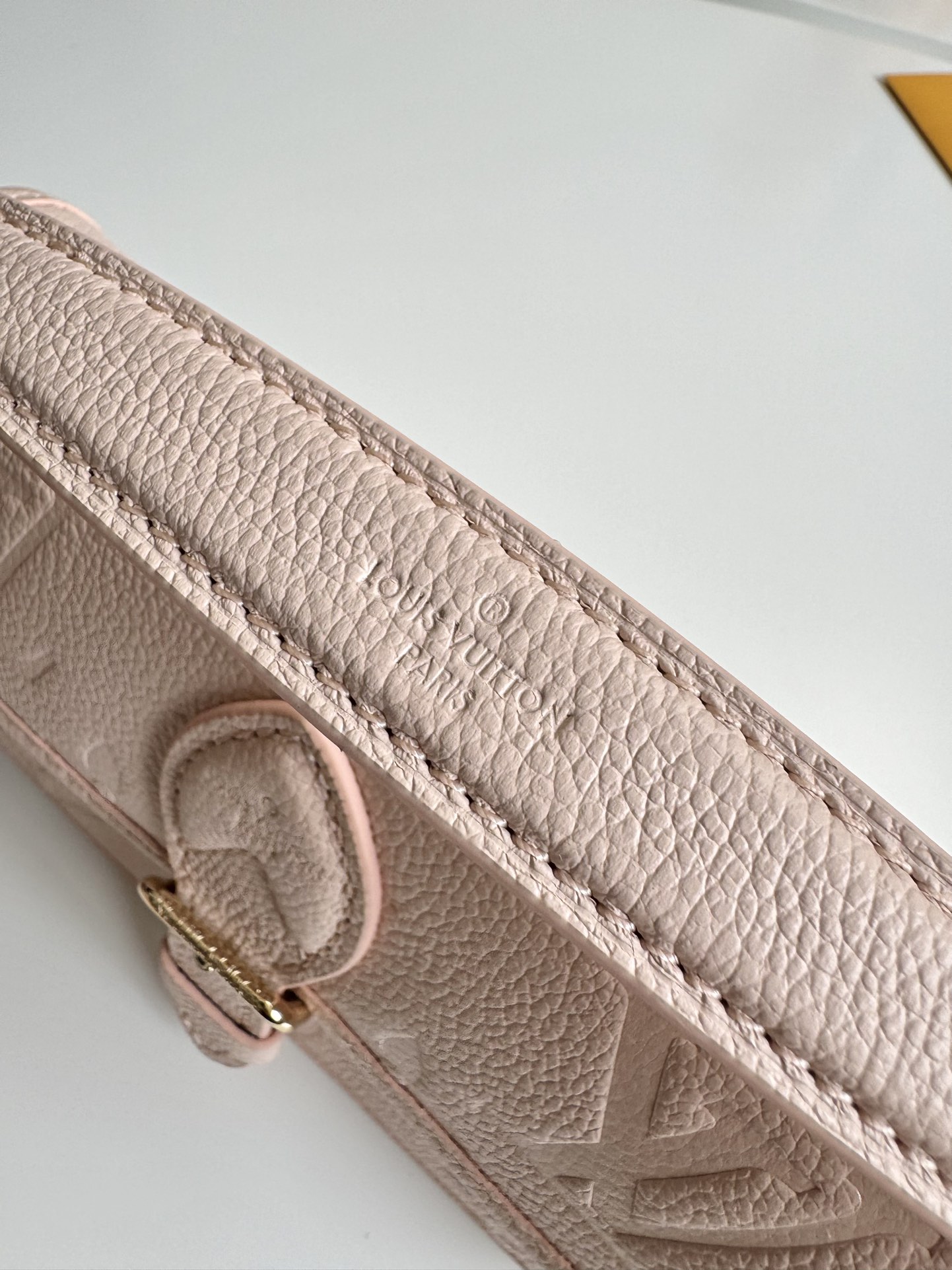 L0vis Vvtt0n Monogram Empreinte
