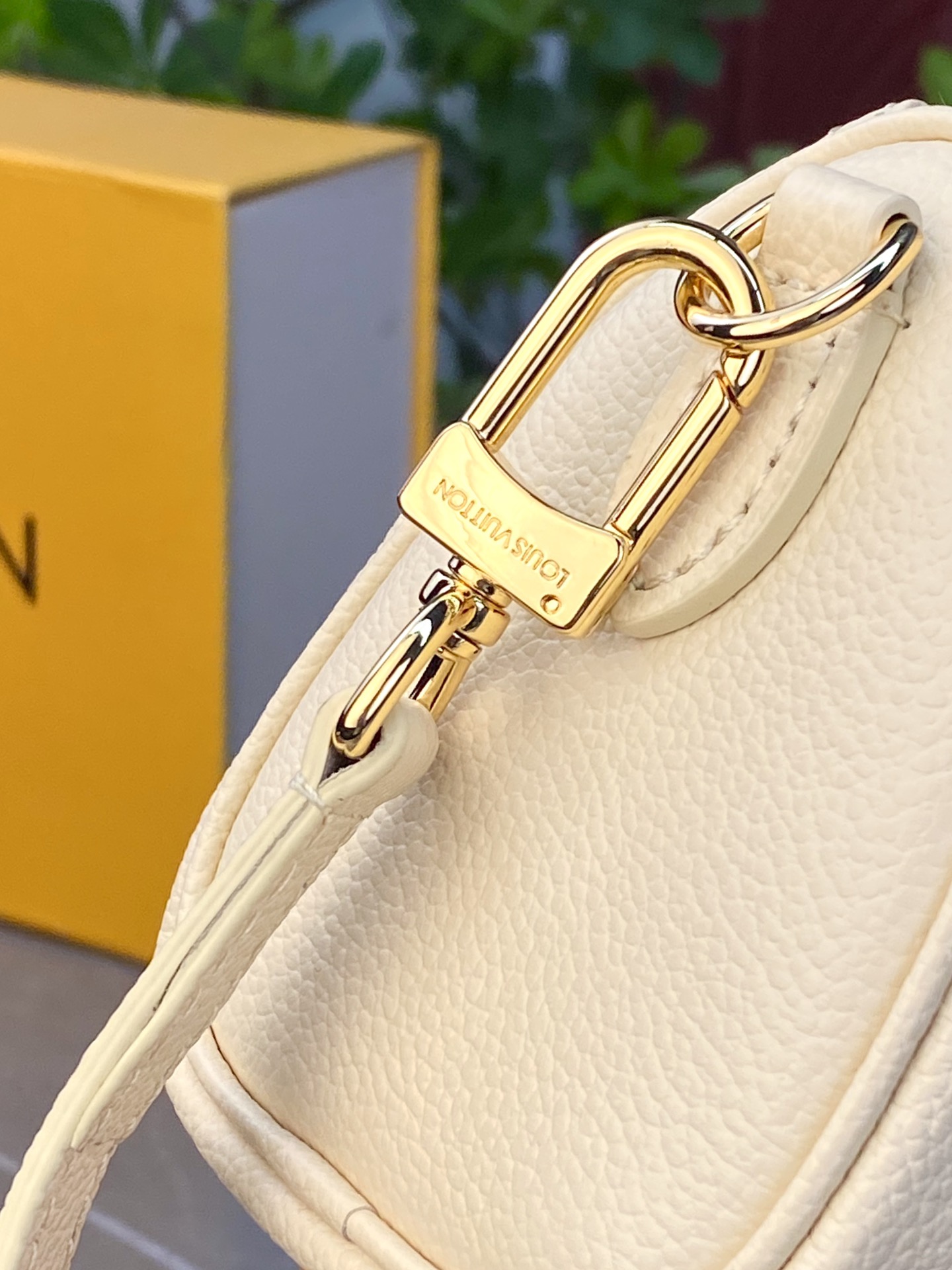 L0vis Vvtt0n Monogram Empreinte