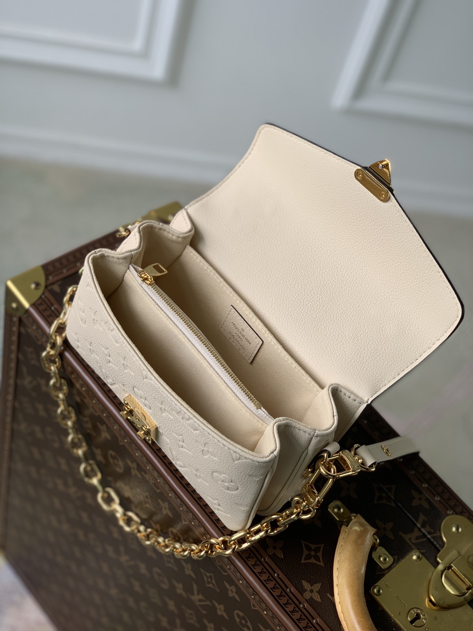 L0vis Vvtt0n Monogram Empreinte