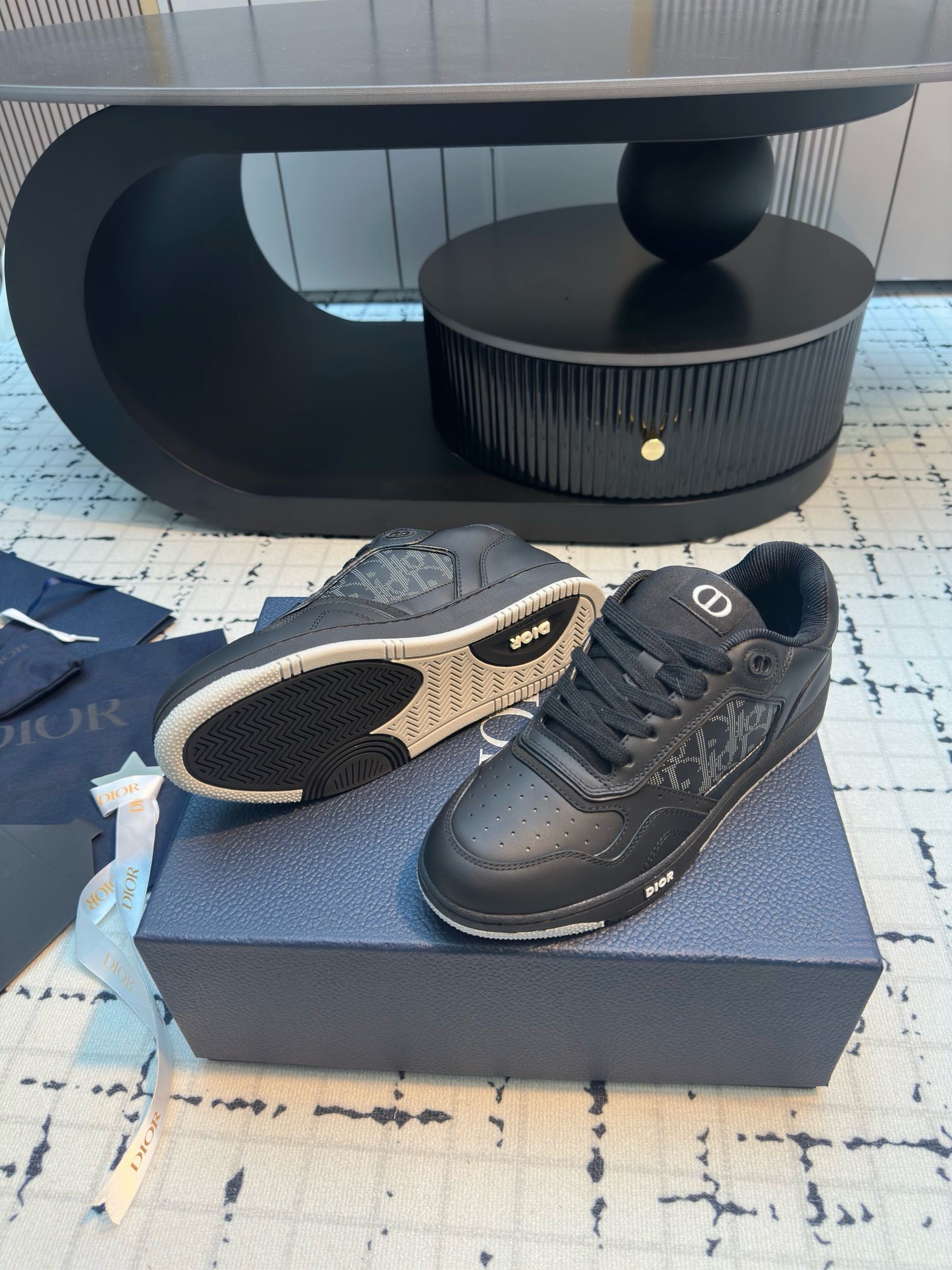 Luxury B27 Low-Top Sneakers – Inspired by D10r | Timeless & Stylish