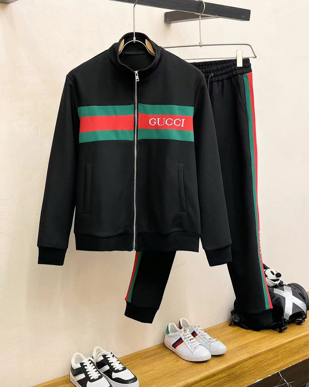 Classic Web Stripe Track Jacket – Retro Sport Style